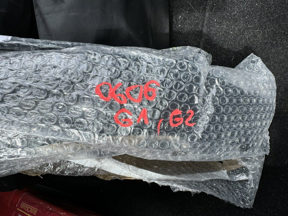 CITROËN C3 Bumper Arch Trim Front Left 9815114877 WITH PDC HOLE!