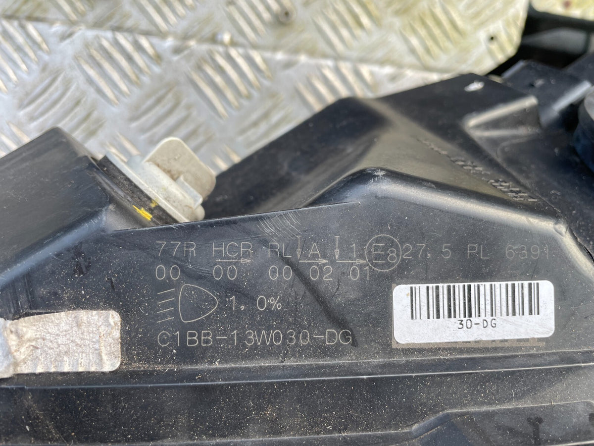 Ford Fiesta 左側頭燈 2013 至 2017 C1BB-13W030-DG 正廠 *有損壞*