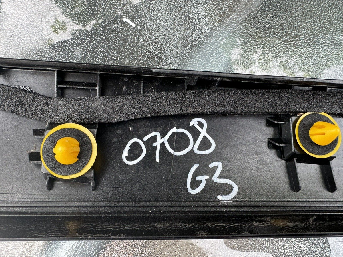 Kia Soul 前擋風玻璃 A 柱飾條 右側 86261-K0000