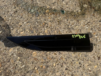 19-24 Range Rover Evoque L551 Front Right Trim K8D2-29426-AB Genuine