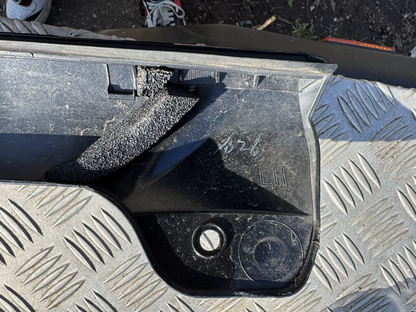 2022-24 RANGE ROVER SPORT L461 A PILLAR WINDSCREEN EXTERIOR TRIM PASSENGER LEFT