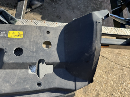 2024 LAND ROVER DEFENDER L663 TOP SLAM PANEL COVER L8B2-8A100-A 3.0 DIESEL