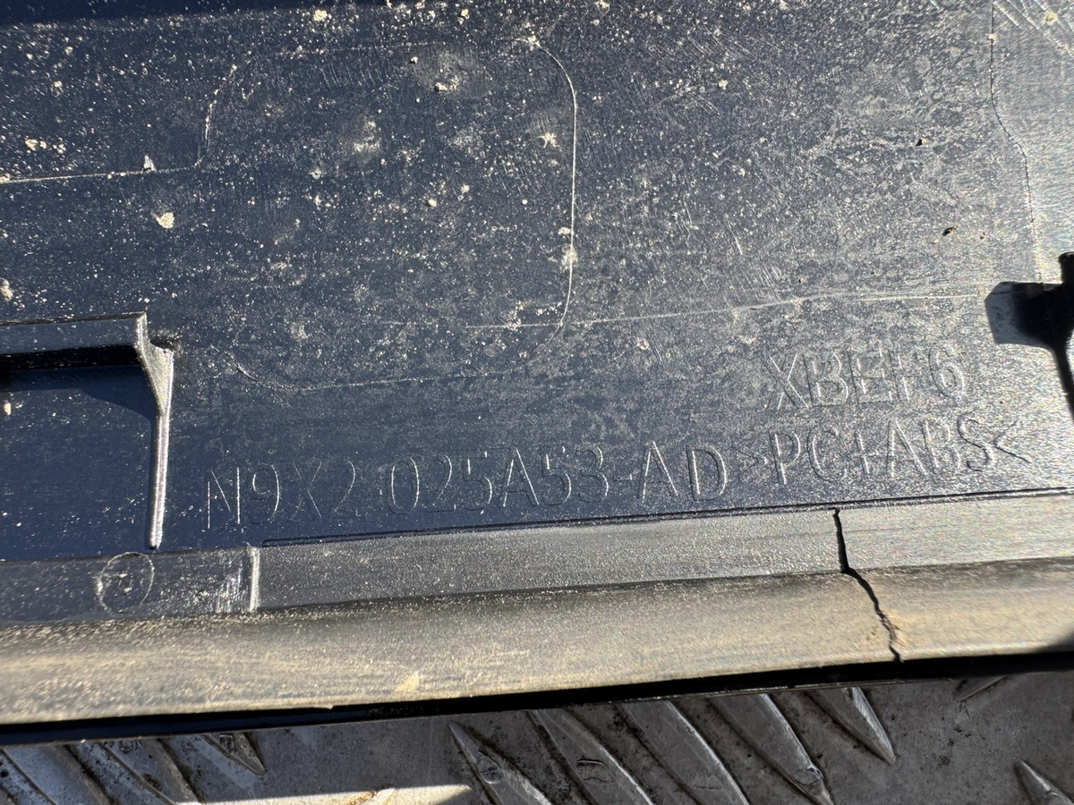 2022-24 RANGE ROVER SPORT L461 A PILLAR WINDSCREEN EXTERIOR TRIM PASSENGER LEFT