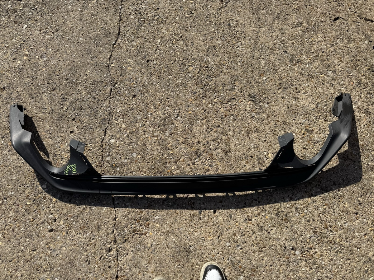 GENUINE FORD FOCUS ESTATE 2018-2022 ST-LINE REAR BUMPER LOWER DIFFUSER SKIRT