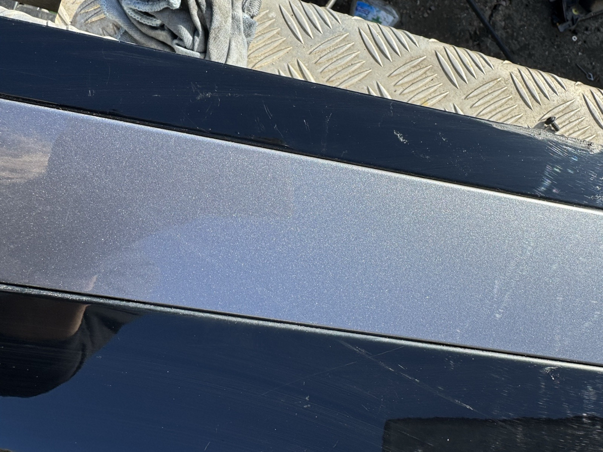 Genuine RANGE ROVER VELAR L560 Rear Left Door Molding Trim J8A2-274A49-BBW