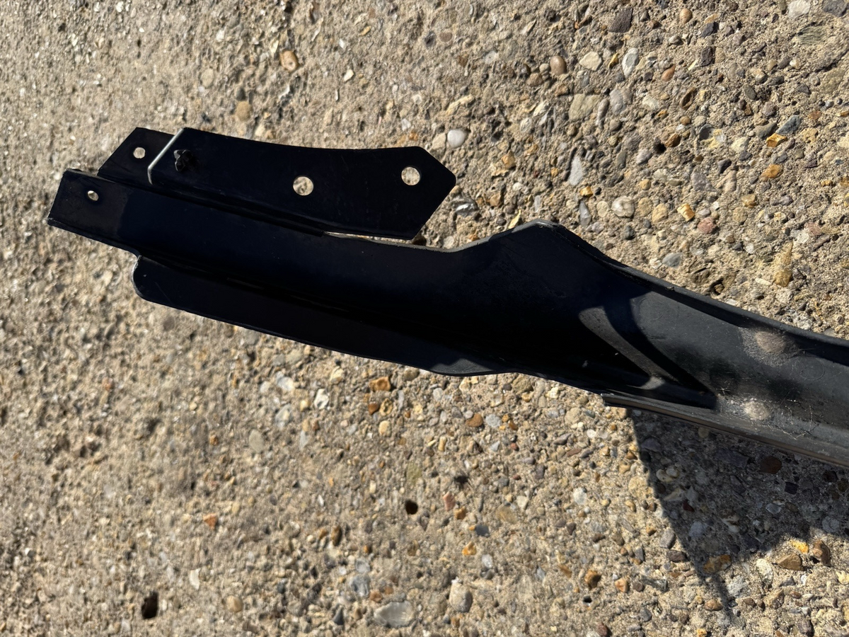 GENUINE FORD FOCUS ESTATE 2018-2022 ST-LINE REAR BUMPER LOWER DIFFUSER SKIRT
