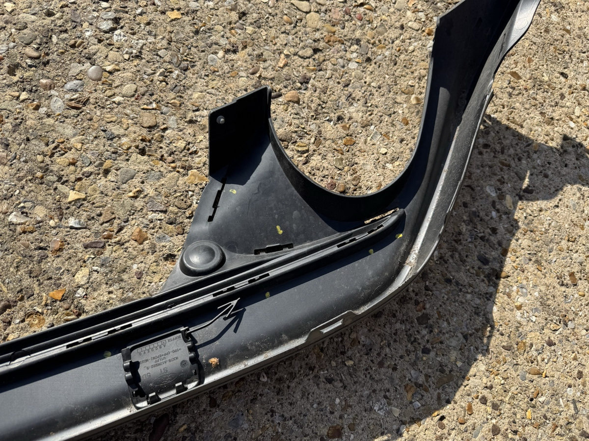 GENUINE FORD FOCUS ESTATE 2018-2022 ST-LINE REAR BUMPER LOWER DIFFUSER SKIRT