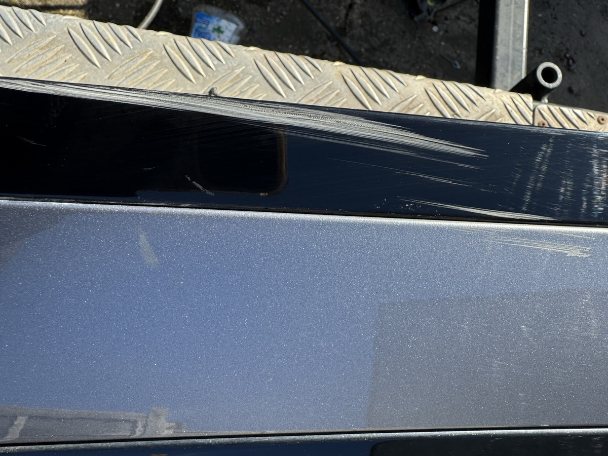 Genuine RANGE ROVER VELAR L560 Rear Left Door Molding Trim J8A2-274A49-BBW