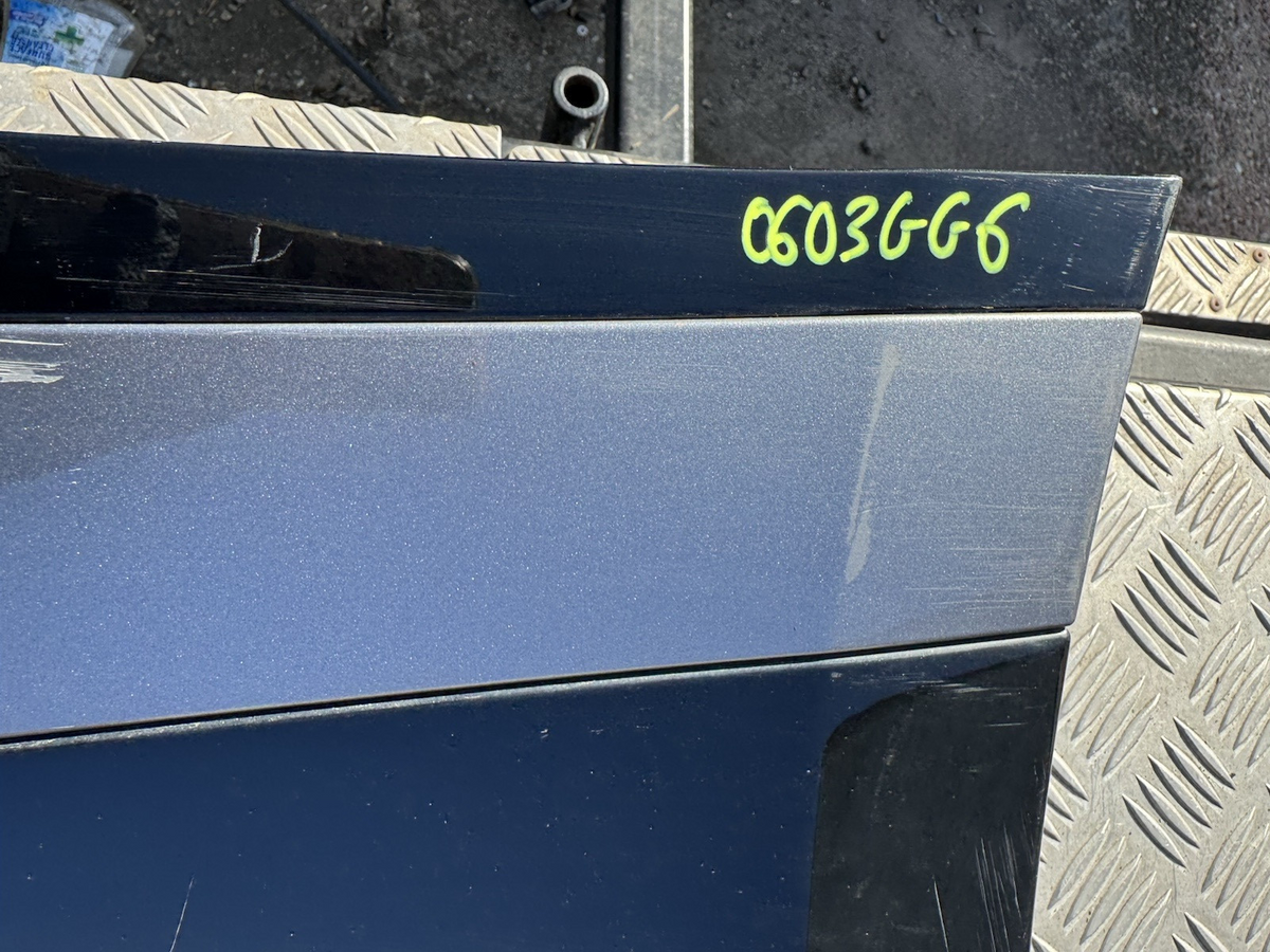 Genuine RANGE ROVER VELAR L560 Rear Left Door Molding Trim J8A2-274A49-BBW
