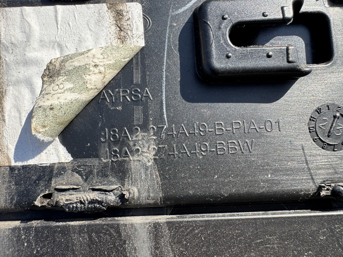 Genuine RANGE ROVER VELAR L560 Rear Left Door Molding Trim J8A2-274A49-BBW