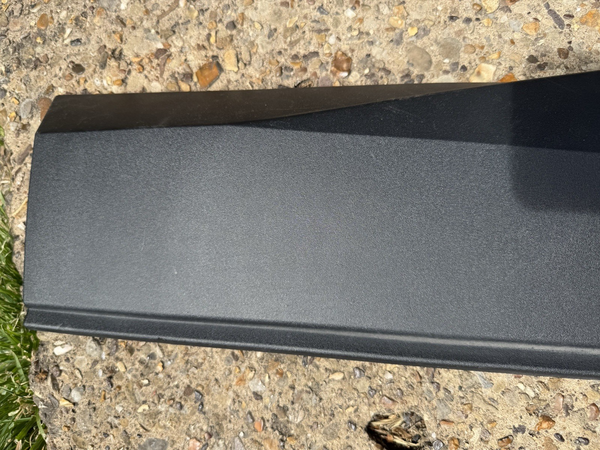 Peugeot 408 Front Right Door Trim 9840728380 1.20 Petrol 2023 30192025