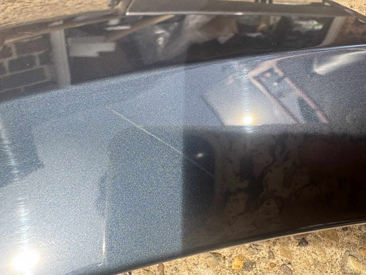GENUINE Volvo XC60 Front Left Wheel Arch 31650202