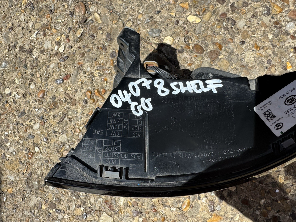 DAMAGED  R8D2-13404-A LR Range Rover Evoque L551 (2024) Right Rear Outer Light