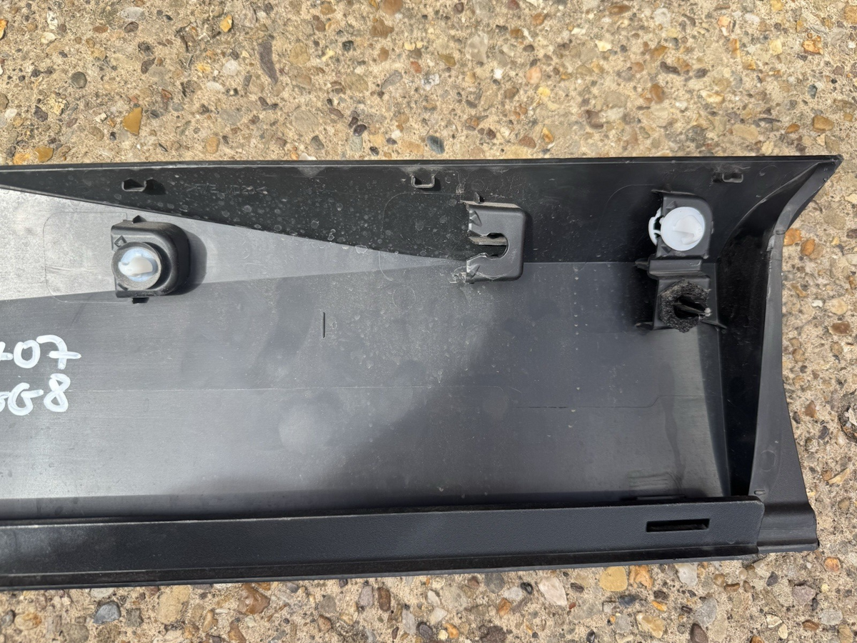 Peugeot 408 Front Right Door Trim 9840728380 1.20 Petrol 2023 30192025