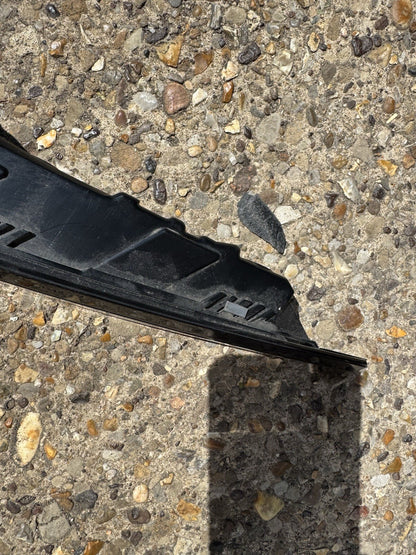 DAMAGED  R8D2-13404-A LR Range Rover Evoque L551 (2024) Right Rear Outer Light
