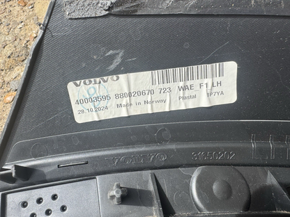GENUINE Volvo XC60 Front Left Wheel Arch 31650202