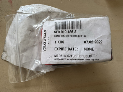 New SKODA OCTAVIA 5E MK3 Rear Right Outer Park Sensor Bracket 5E9919486A