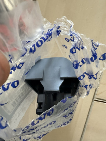 VOLVO S60 MK2 Exterior Door Handle Cover Cap 39802284 NEW GENUINE