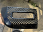 LAND ROVER DEFENDER L663 ORIGINAL GRILL BAWAH KANAN RH BUMPER DEPAN L8B2-15B216-A