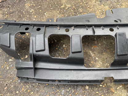 FORD KUGA 前保桿支架 前正中 LV4B-17E778-V MK3 2019 - 2025