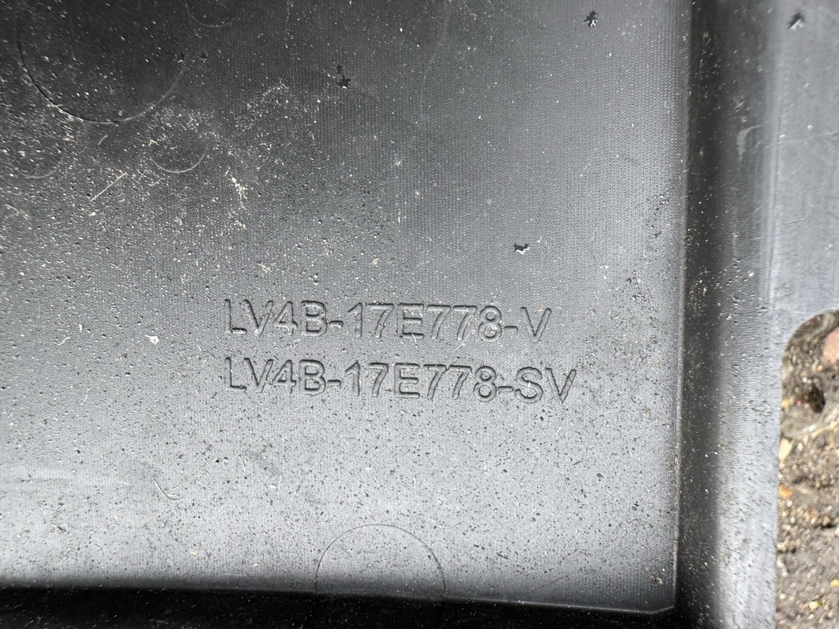 FORD KUGA 前保桿支架 前正中 LV4B-17E778-V MK3 2019 - 2025