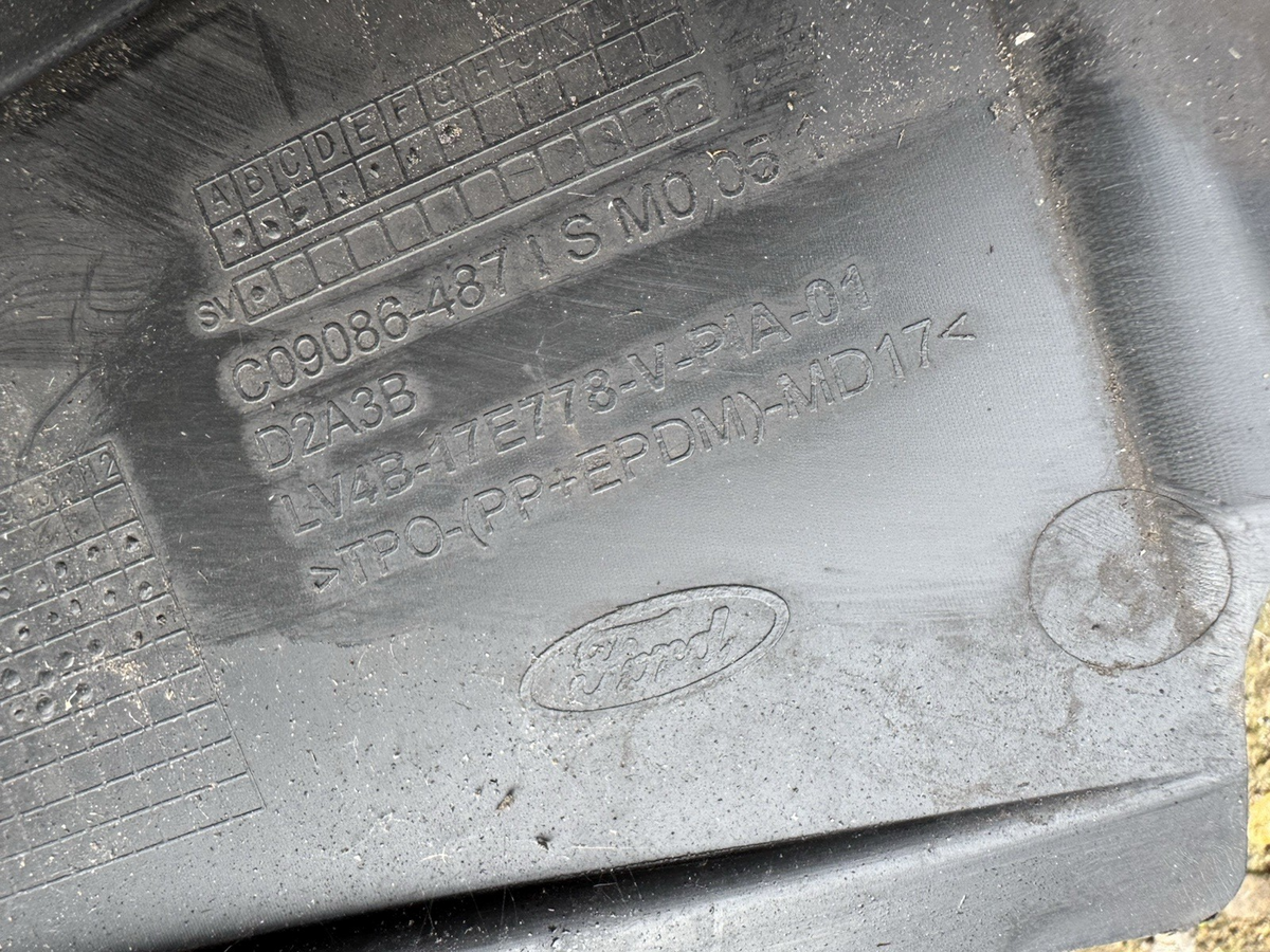 FORD KUGA 前保桿支架 前正中 LV4B-17E778-V MK3 2019 - 2025