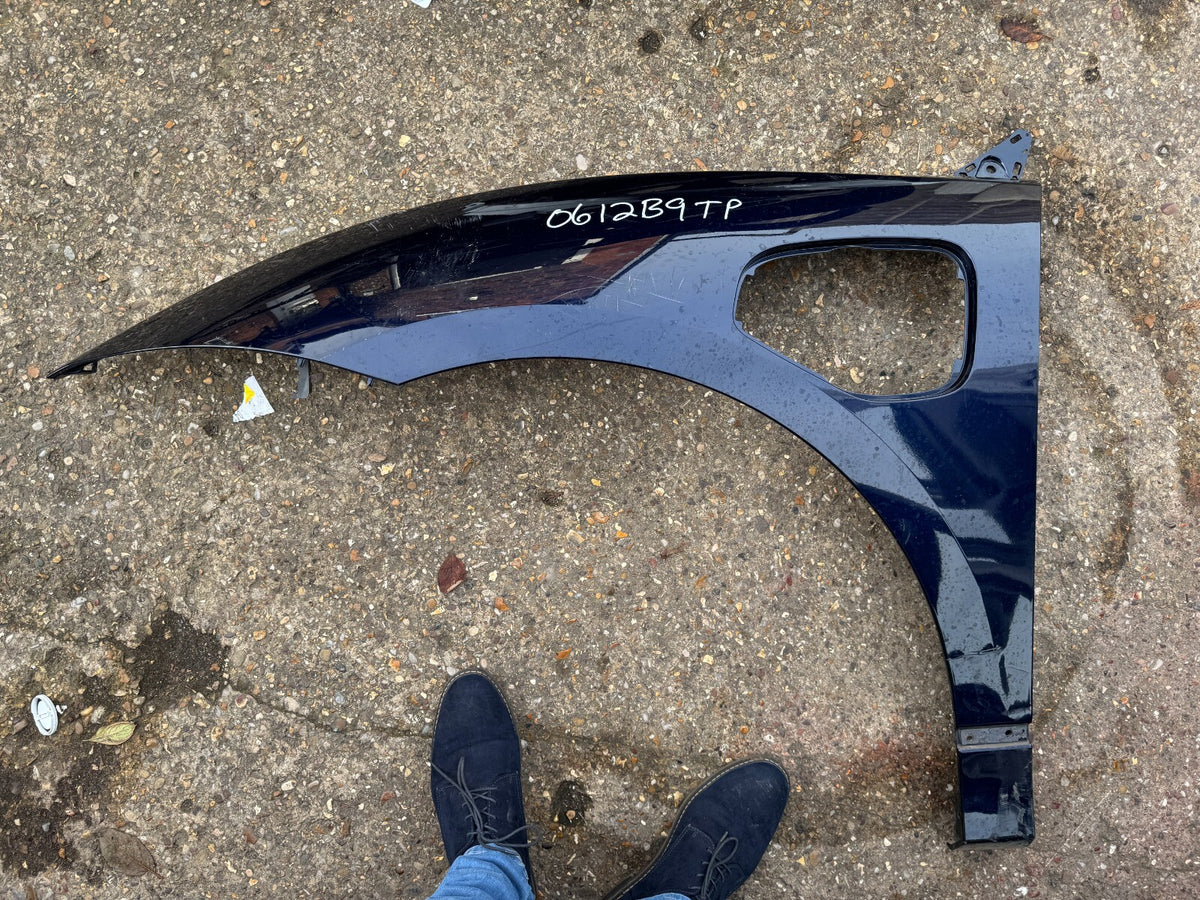 แก้มบังโคลนหน้าซ้าย Jaguar I Pace X590 ตั้งแต่ปี 2018 ถึง J9D3-16006-A แท้ *มีรอยเสียหาย*