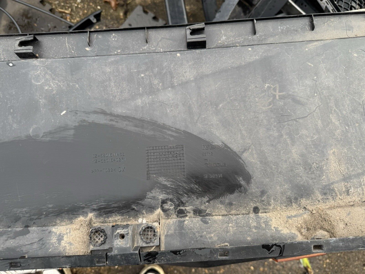 Iveco Daily Rear Loading Door Molding Trim Right 2017 Van 4/5dr 5801541463