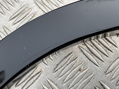 L8B216A075BX DEFENDER 2021-2024 L663 FRONT LEFT WHEEL ARCH TRIM MOULDING