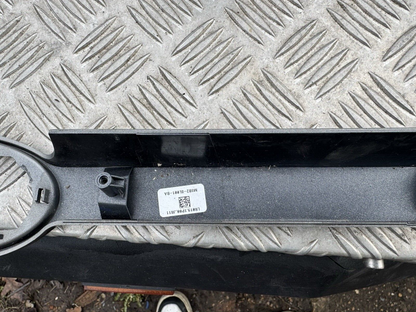 LAND ROVER DISCOVERY 5 FRONT GRILL TRIM L8B2-8L001-A L8B2-8L001-B REF J83U-48