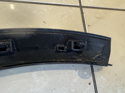 AUDI Q6 E-TRON S-LINE ORIGINAL LIST OVER FENDER DEPAN KIRI 2024 ke atas 85H853717B