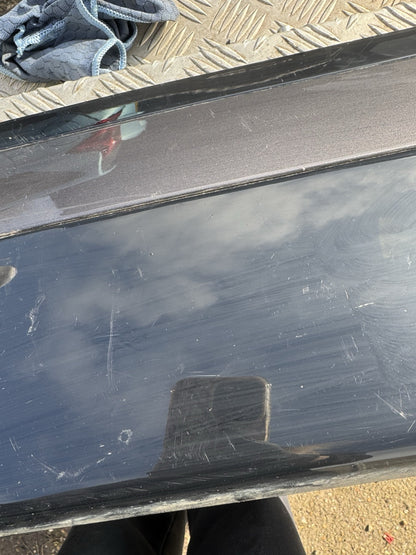 LR RANGE ROVER VELAR L560 Front Left Door Lower Molding J8A2-21065-BBW 2018