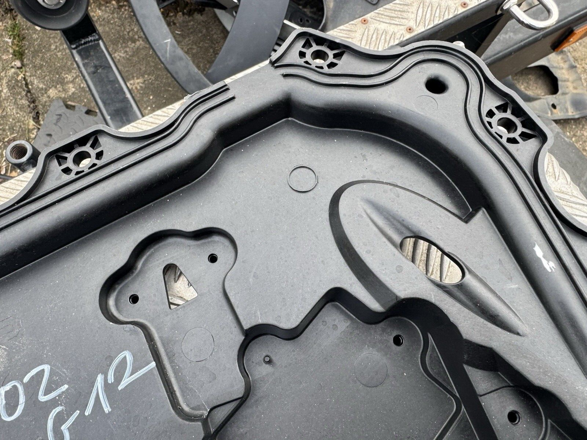 JAGUAR I-PACE X590 Front Right Door Inner Panel J9D3-21122-AF 2020 28099905