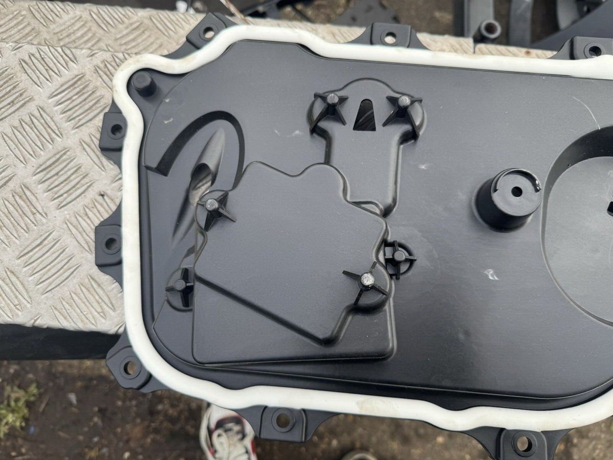 JAGUAR I-PACE X590 Front Right Door Inner Panel J9D3-21122-AF 2020 28099905