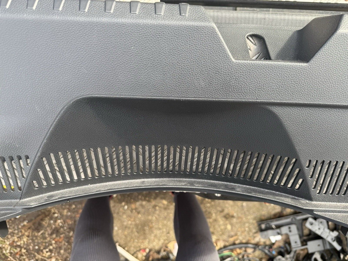 SEAT IBIZA MK5 6F BOOT LID TAILGATE BOOT LID TRIM PANEL 960261000 from 2016