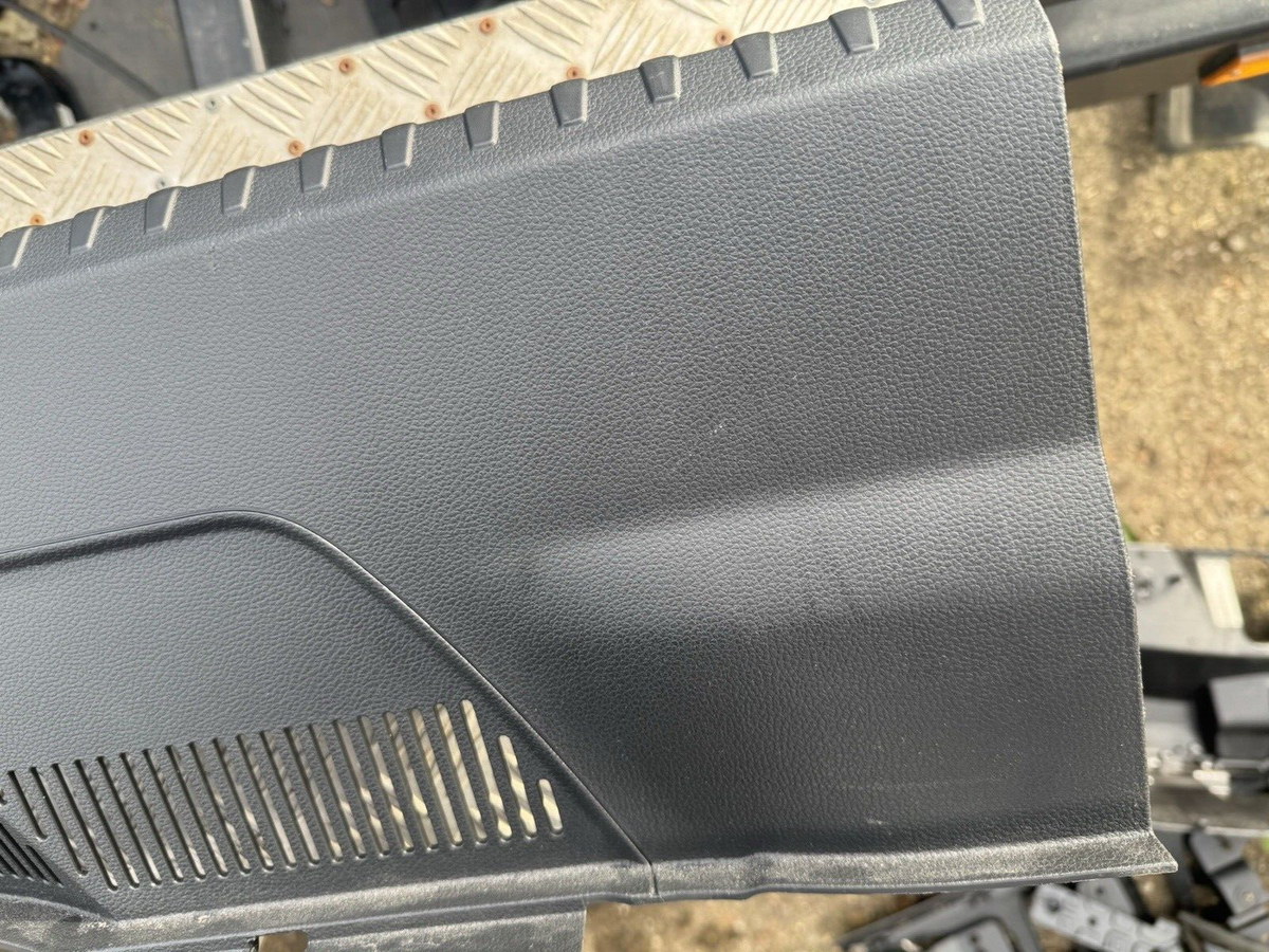 SEAT IBIZA MK5 6F BOOT LID TAILGATE BOOT LID TRIM PANEL 960261000 from 2016