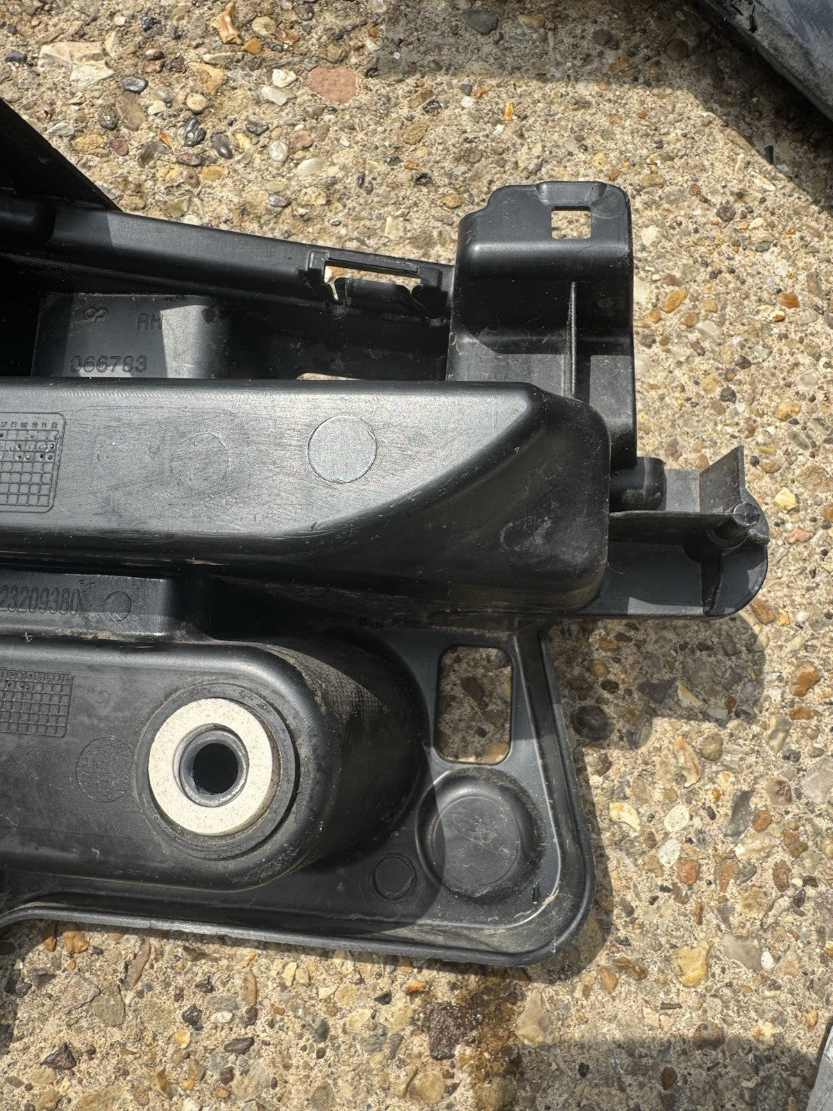 2023 PEUGEOT 208 Gt 1.2 Petrol Rear Bumper Bracket Right 9823209380
