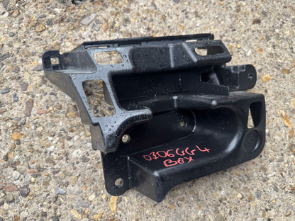 2018 on PEUGEOT 208 Gt 1.2 Petrol Rear Bumper Bracket Left 9823209480