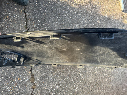 r9d3-r7081-bc jaguar i-pace x590 front shield with cam hole