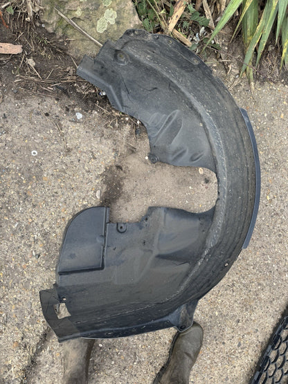 FORD FIESTA MK8 2017-25 CHẮN BÙN TRƯỚC PHẢI CHÍNH HÃNG K1BB-16114-AE