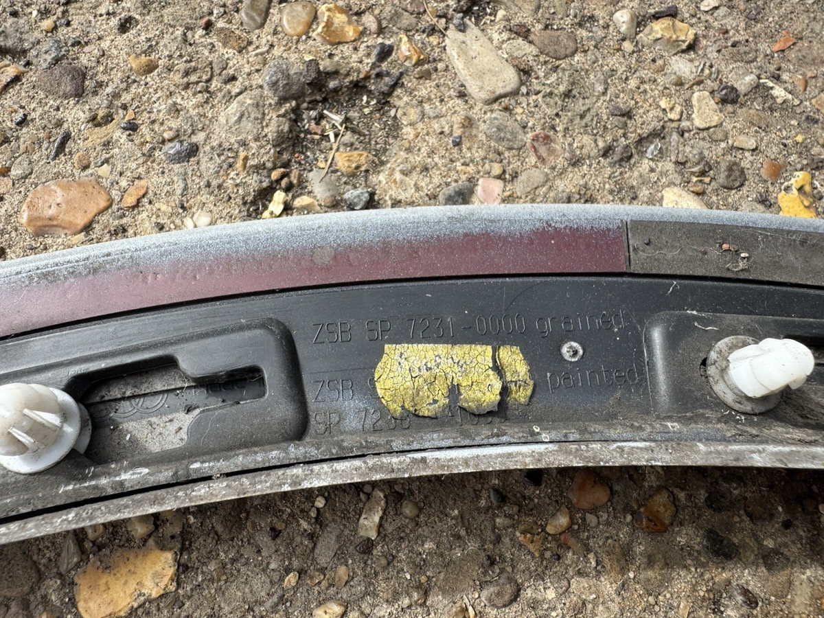Audi Q7 Rear Left Side Wheel Arch 2015 TO 2019 4M0853817A Genuine