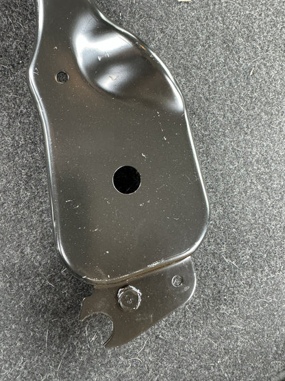 LAND ROVER DISCOVERY SPORT N/S KHUNG ĐỠ CHẶN KHUNG GẦM BÊN TRÁI LK72-5C365-CB