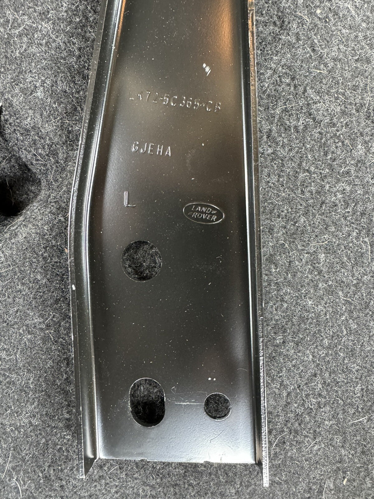 LAND ROVER DISCOVERY SPORT N/S KHUNG ĐỠ CHẶN KHUNG GẦM BÊN TRÁI LK72-5C365-CB