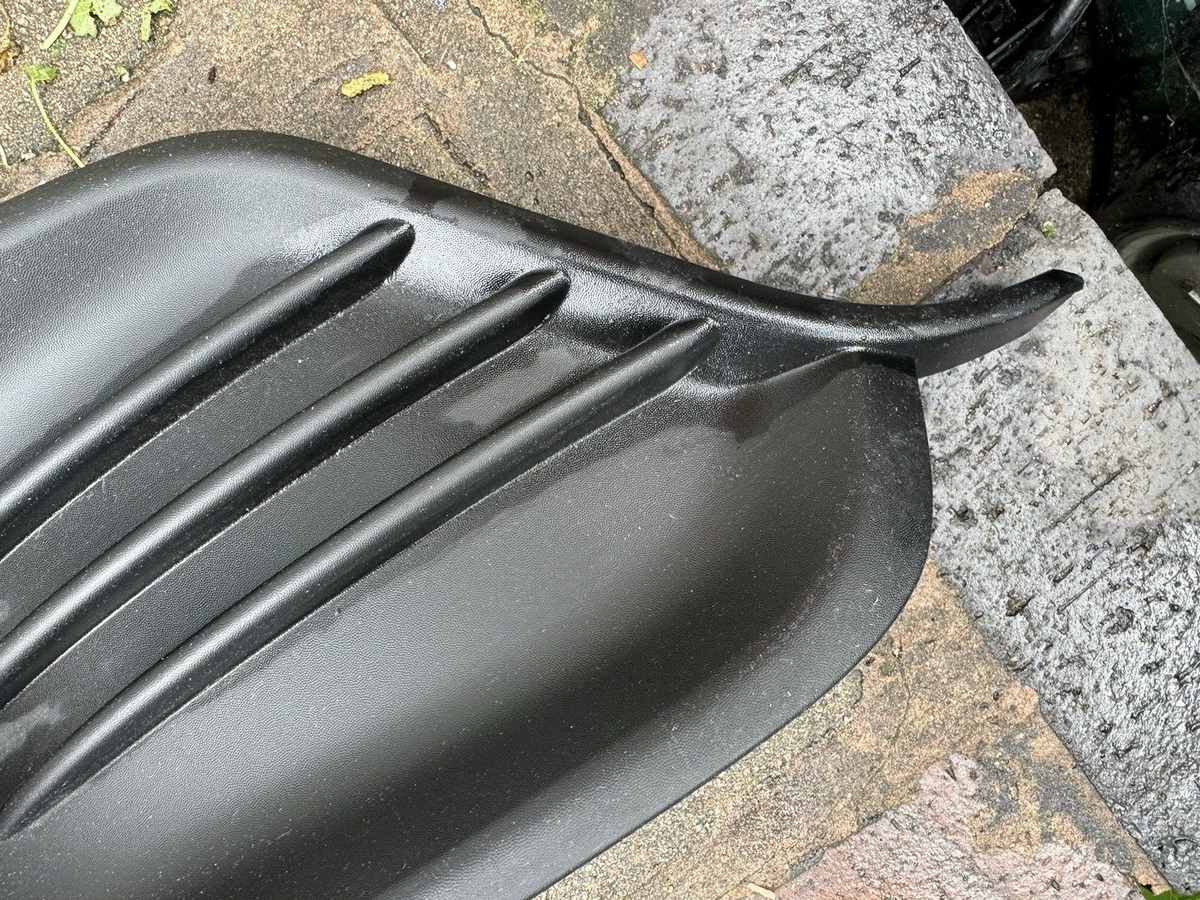 Cover Foglamp Depan Kanan - Renault Megane III 3 STATION WAGON - 263315510R