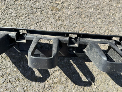 18-21 Breket Bumper Tengah Belakang Hatchback Ford Focus Mk4 5DR ~ JX7B-17B861