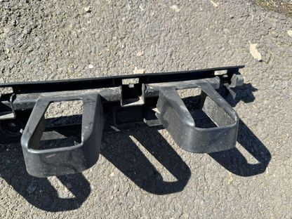 18-21 Breket Bumper Tengah Belakang Hatchback Ford Focus Mk4 5DR ~ JX7B-17B861