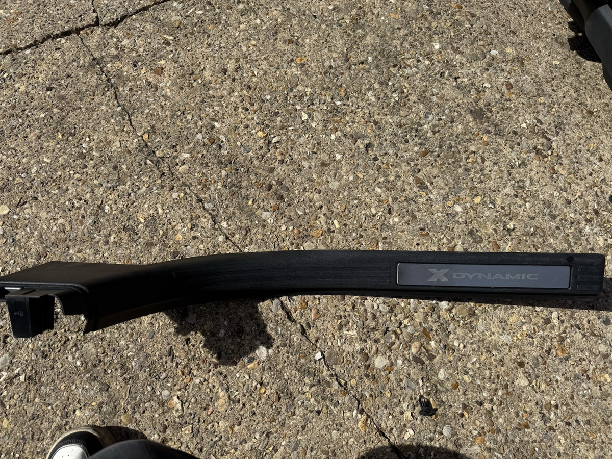 Land Rover Defender Front Sill Trim RH Right 2020-2024 L663 L8B2-13200-A