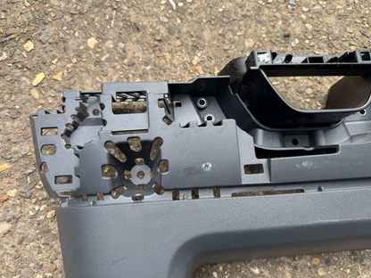 Doortrim Pintu Depan Sisi Kiri Land Rover Defender L663 L8B2-240A29-AJ