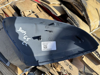 ฝาครอบกระจกมองข้างแบบพ่นสีรองพื้น Peugeot แท้ 208 ข้างซ้าย N/S 232635143AUE