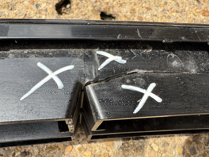 DAMAGED ! VOLVO V90 R-DESIGN FRONT BUMPER LOWER GRILLE 2020-ON 32227395